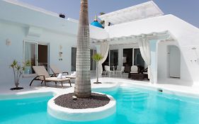 Villa 44